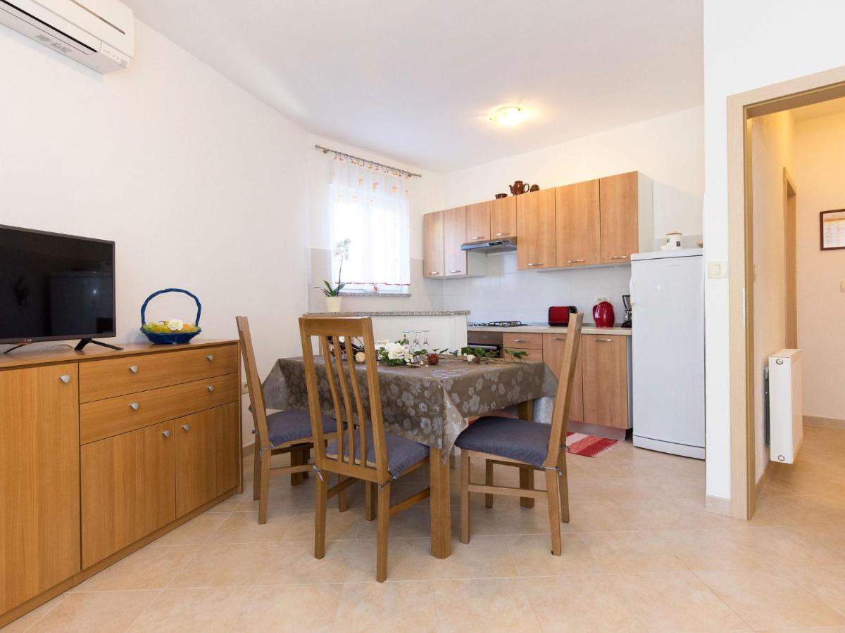Apartment Andrea - Mod141 By Interhome Martina Luaran gambar